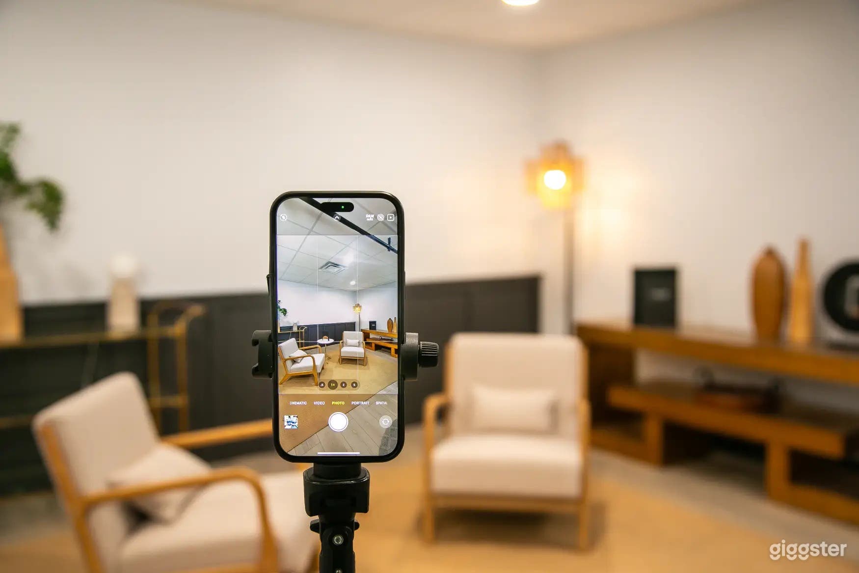 Influencer Suite | Live Streaming Studio Photo 3