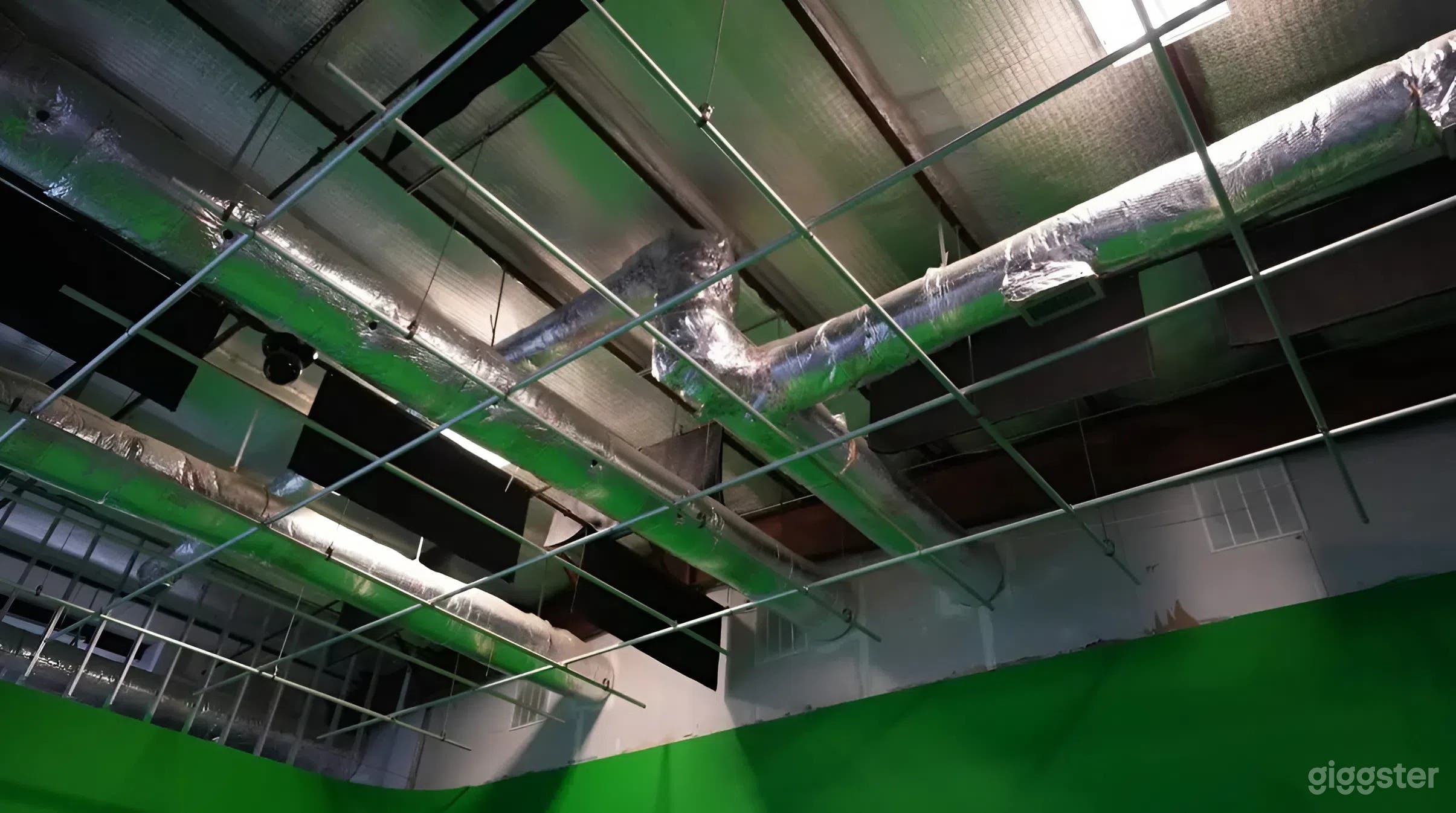 Production Studio with Cyc Walls & Warehouse Stage Photo 4