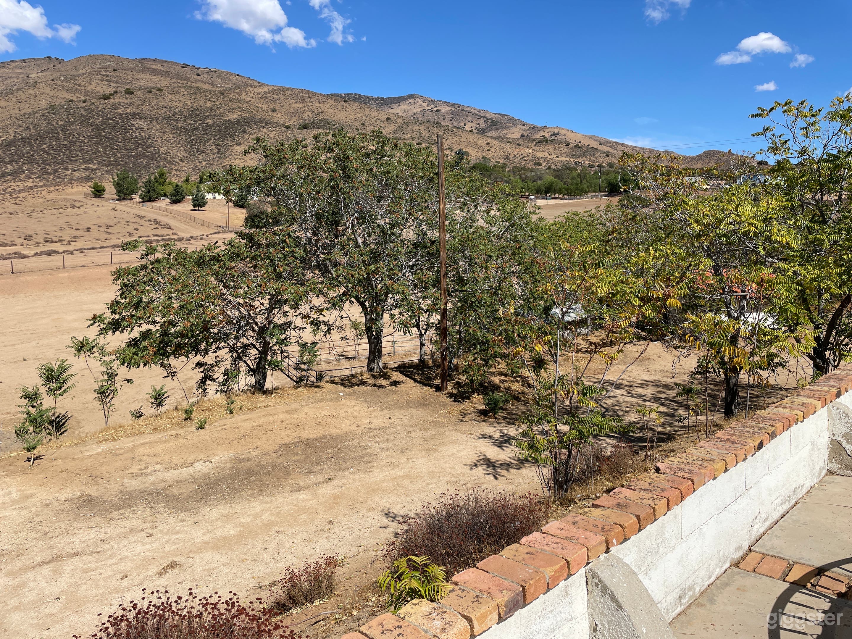 Spanish ranch style .  Photo 2