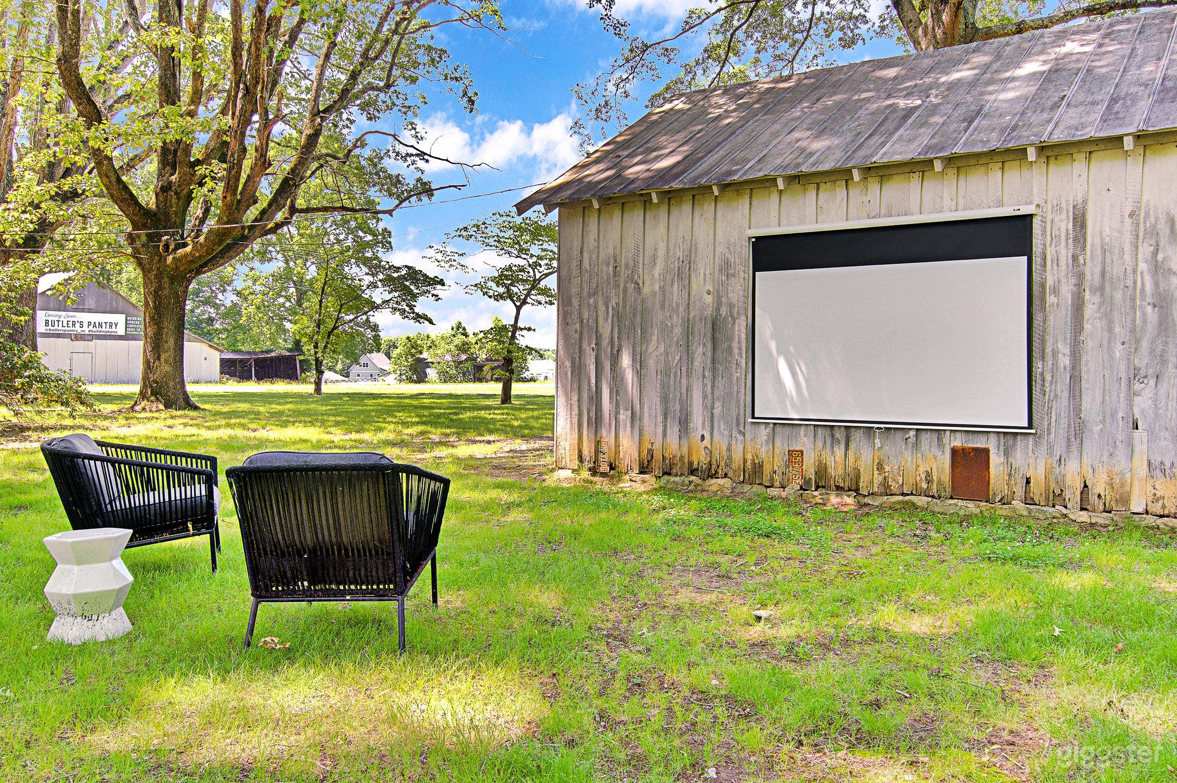 Conveniently located between Reidsville and Greensboro 