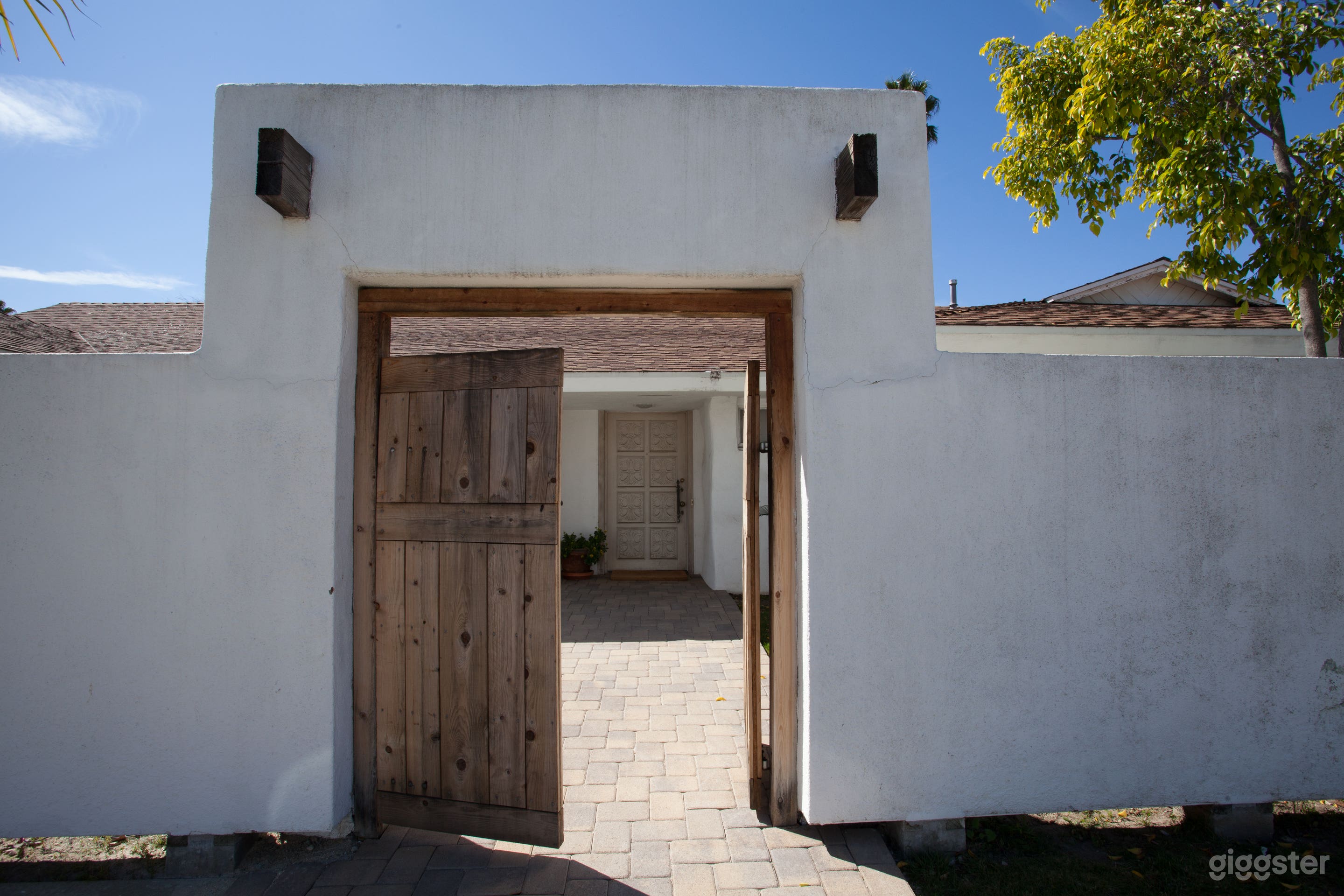 Santa Fe Hollywood Photo 4