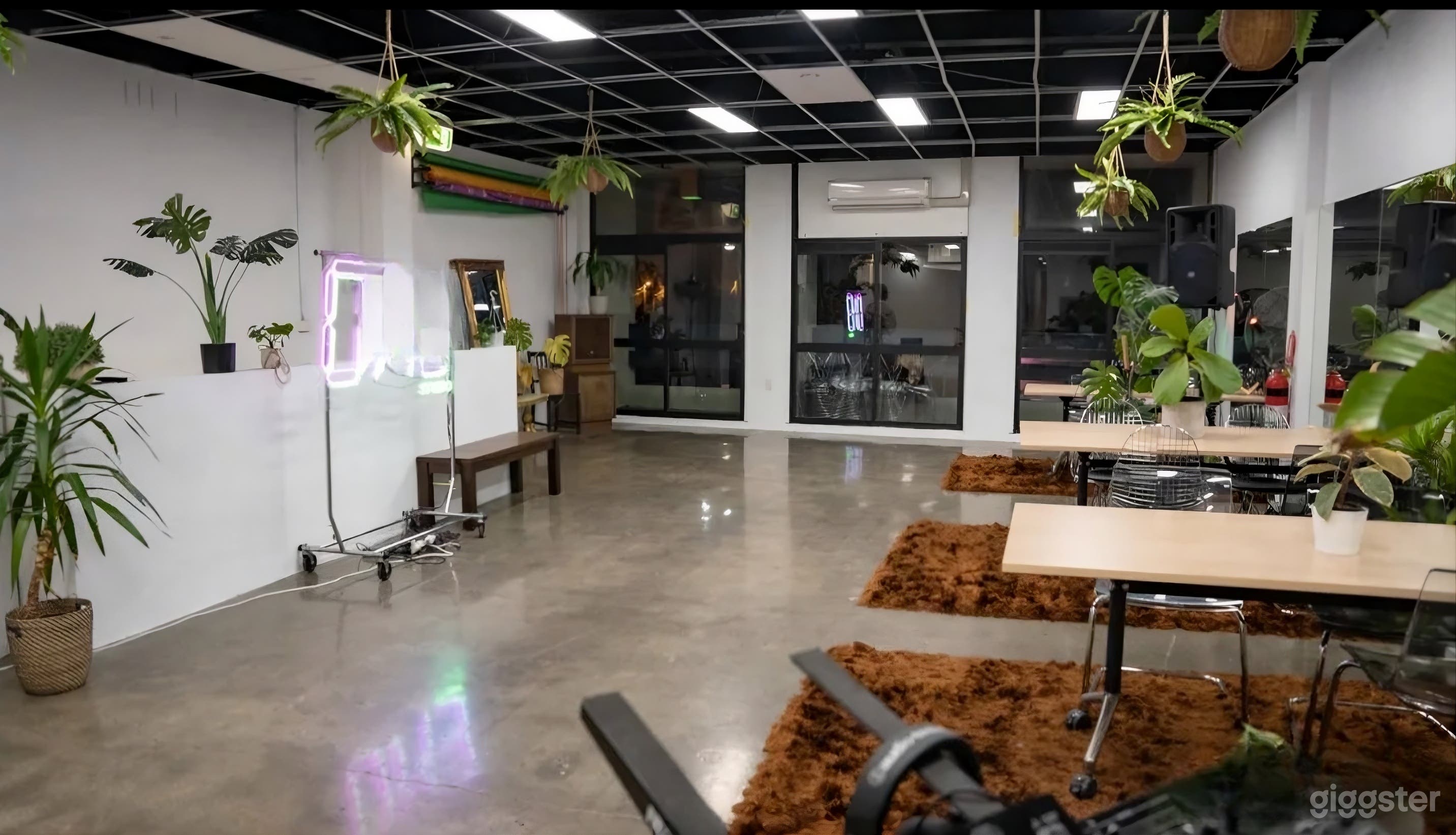 Bright Creative Space in Melbourne for Meetings & Events Photo 2