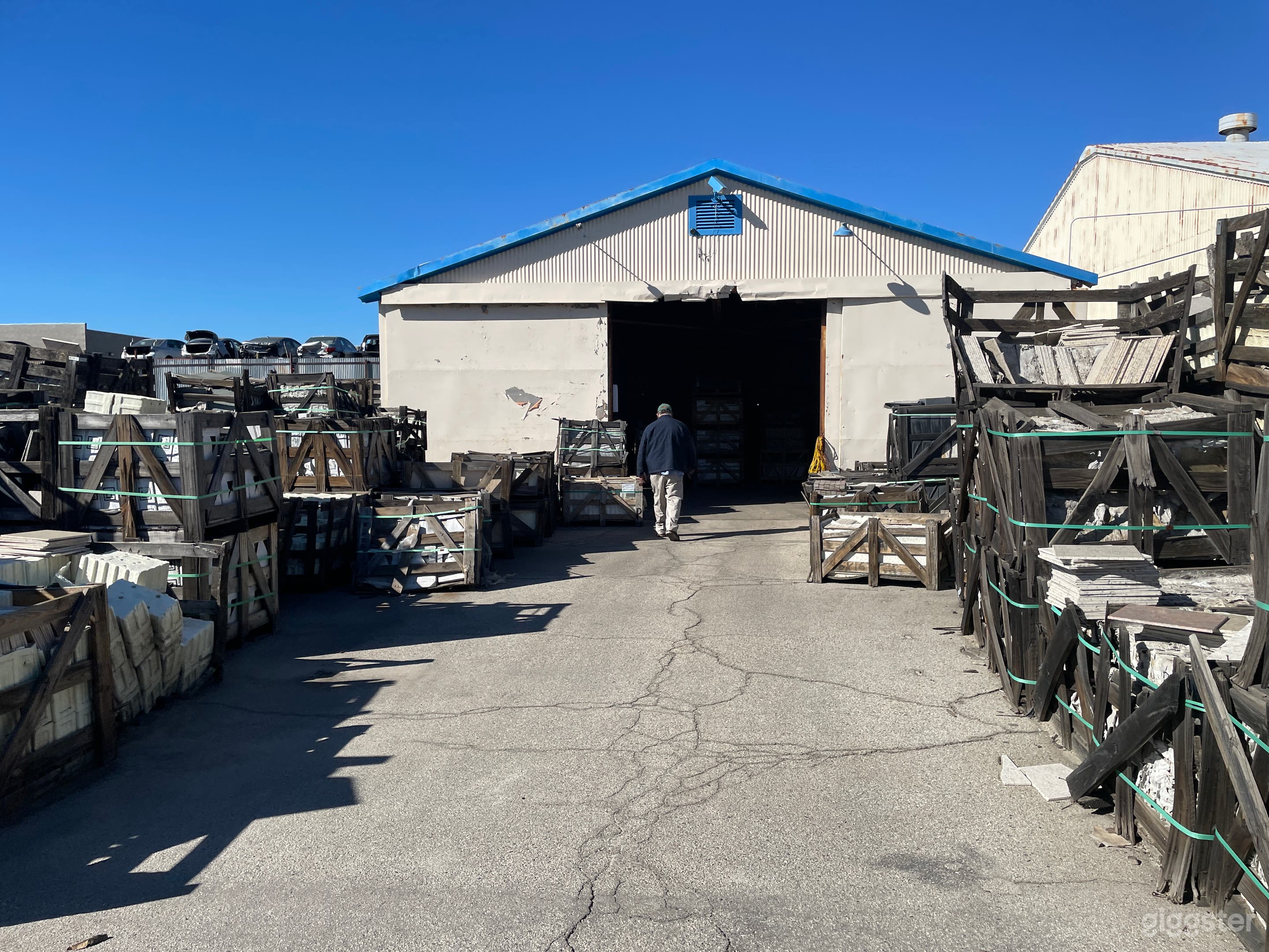 Large Marble Slab & Tile Distribution Warehouse Photo 1