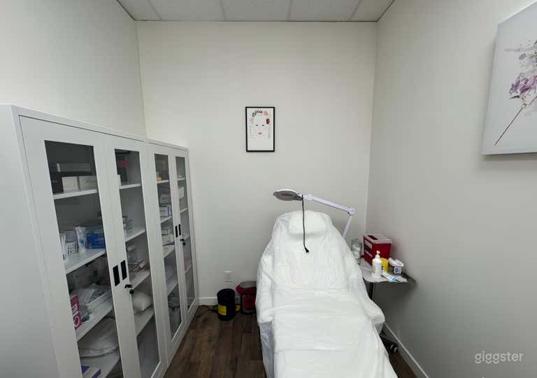  Fully Equipped Examination Room 