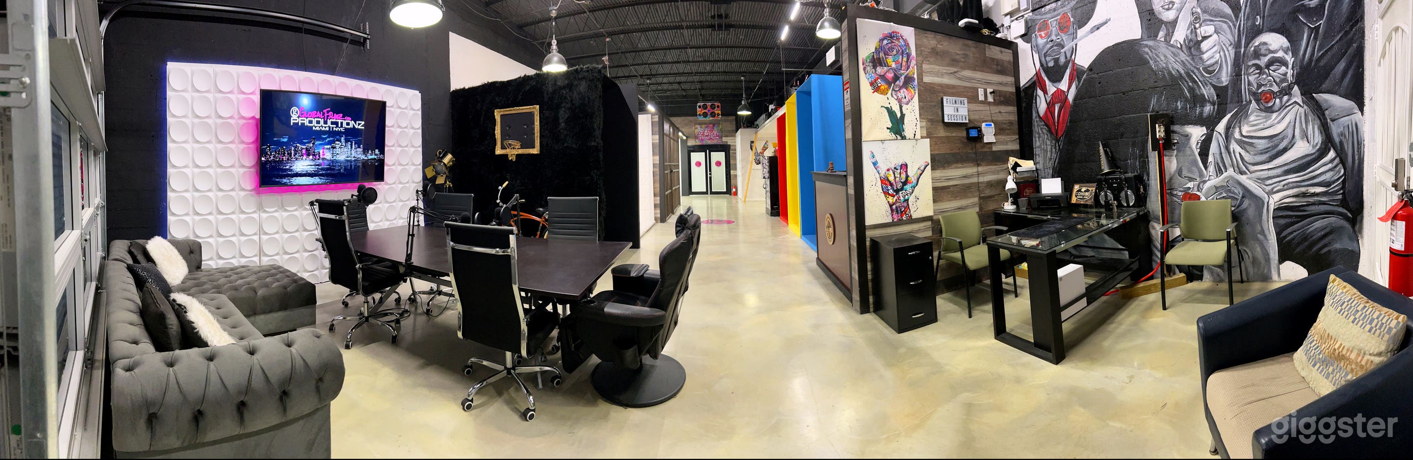 WHOLE Photo/Video Studio | Creative Space Sets Photo 1