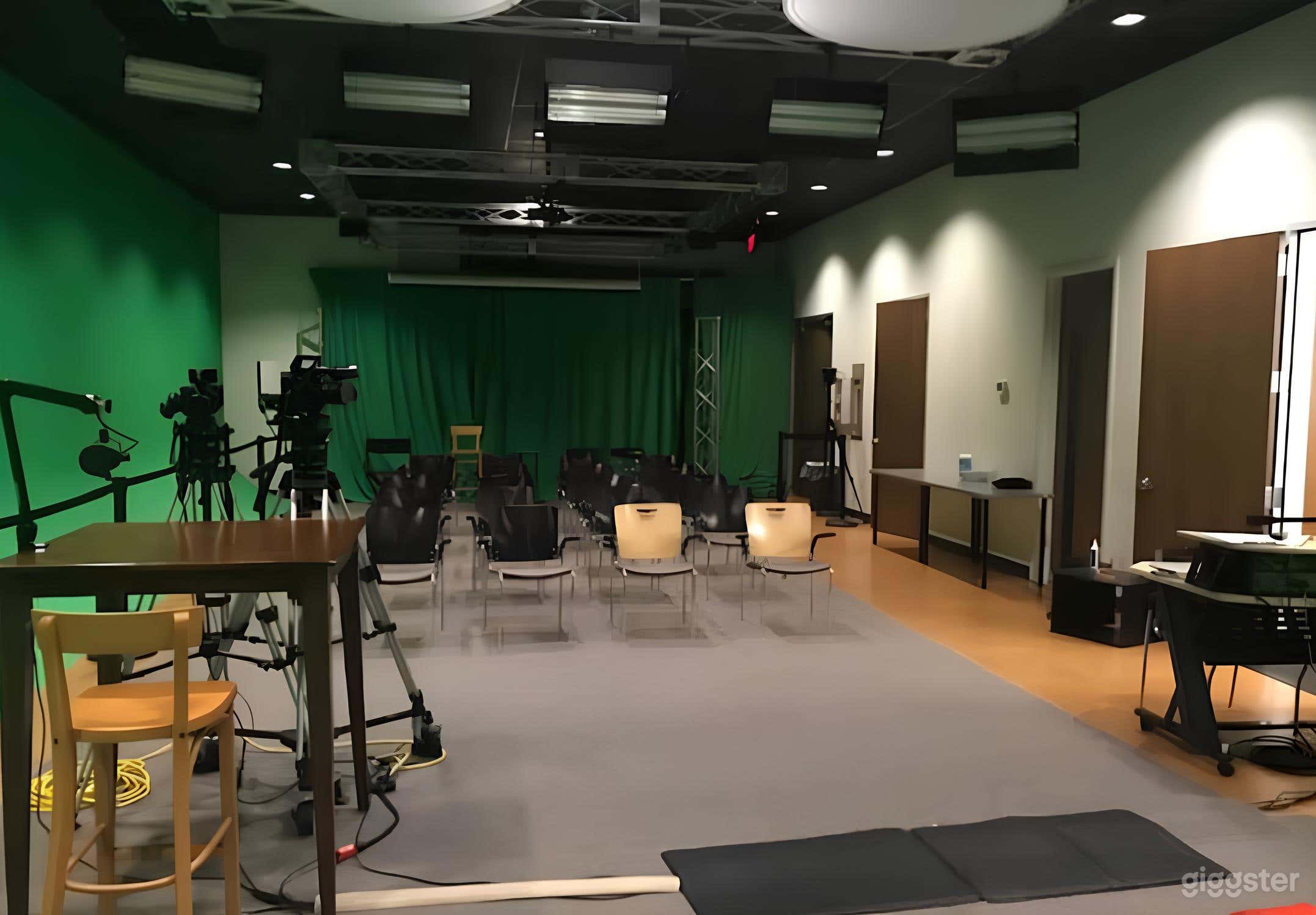 Green Screen & Production Room Photo 4