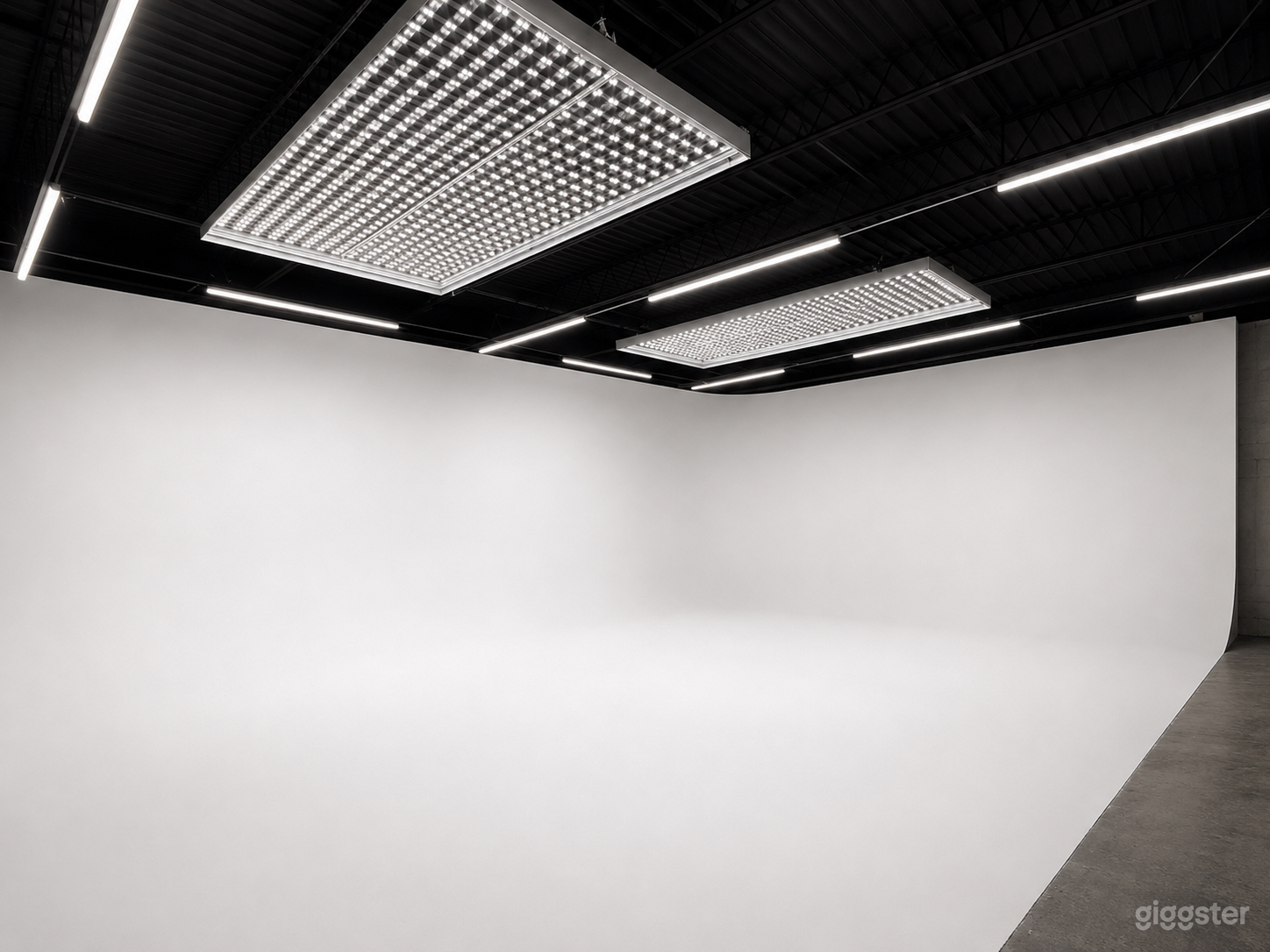 Automotive ready studio with white cyc walls Photo 3
