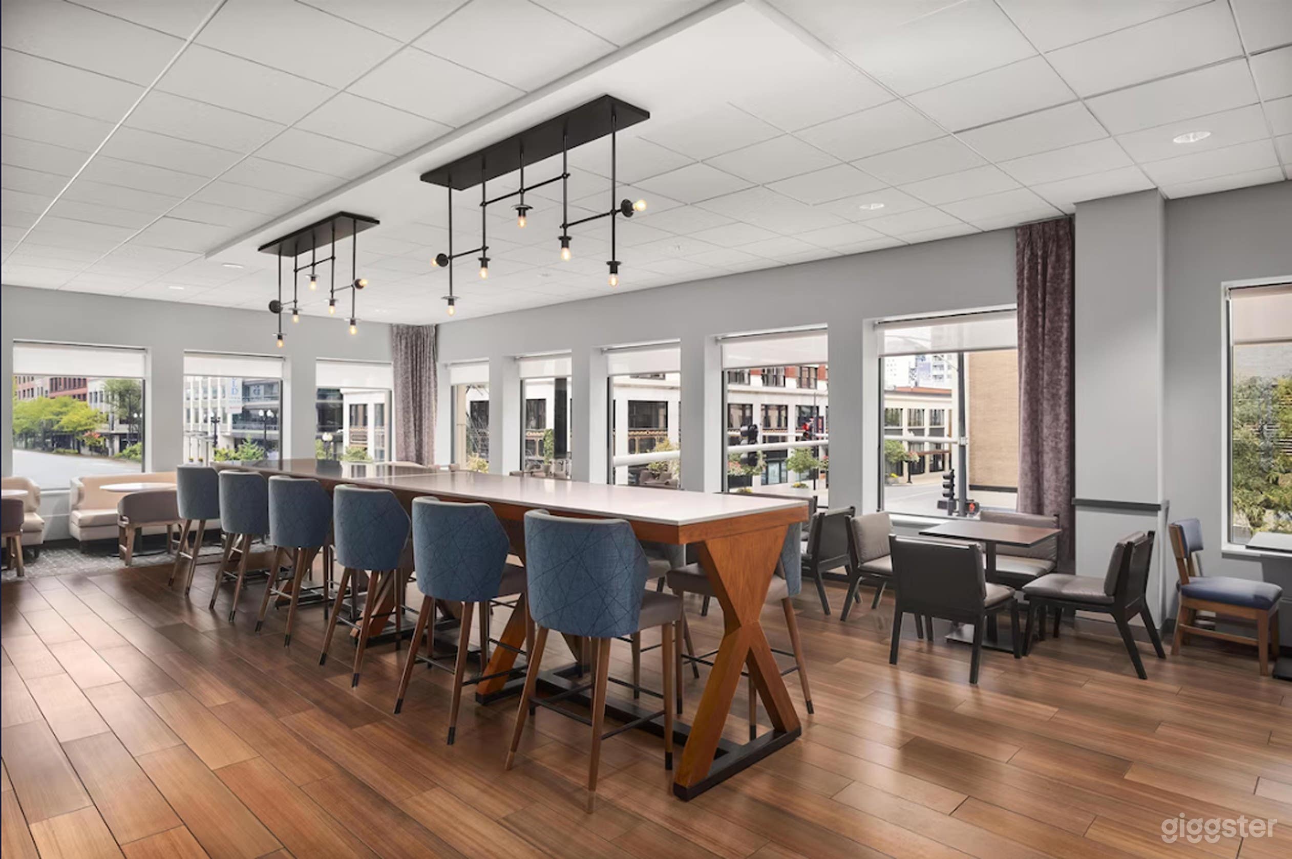 Daniel Burnham - Meeting Room Photo 1