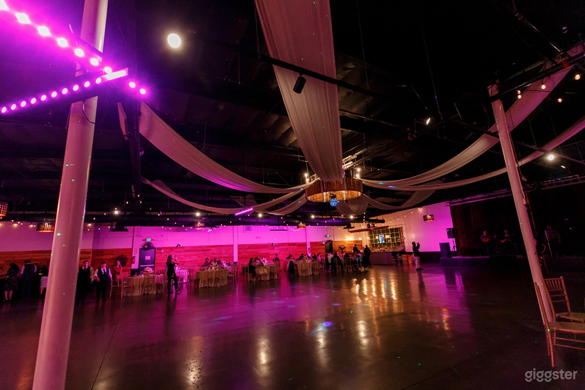 Elegant &amp; Flexible Event Space Photo 4