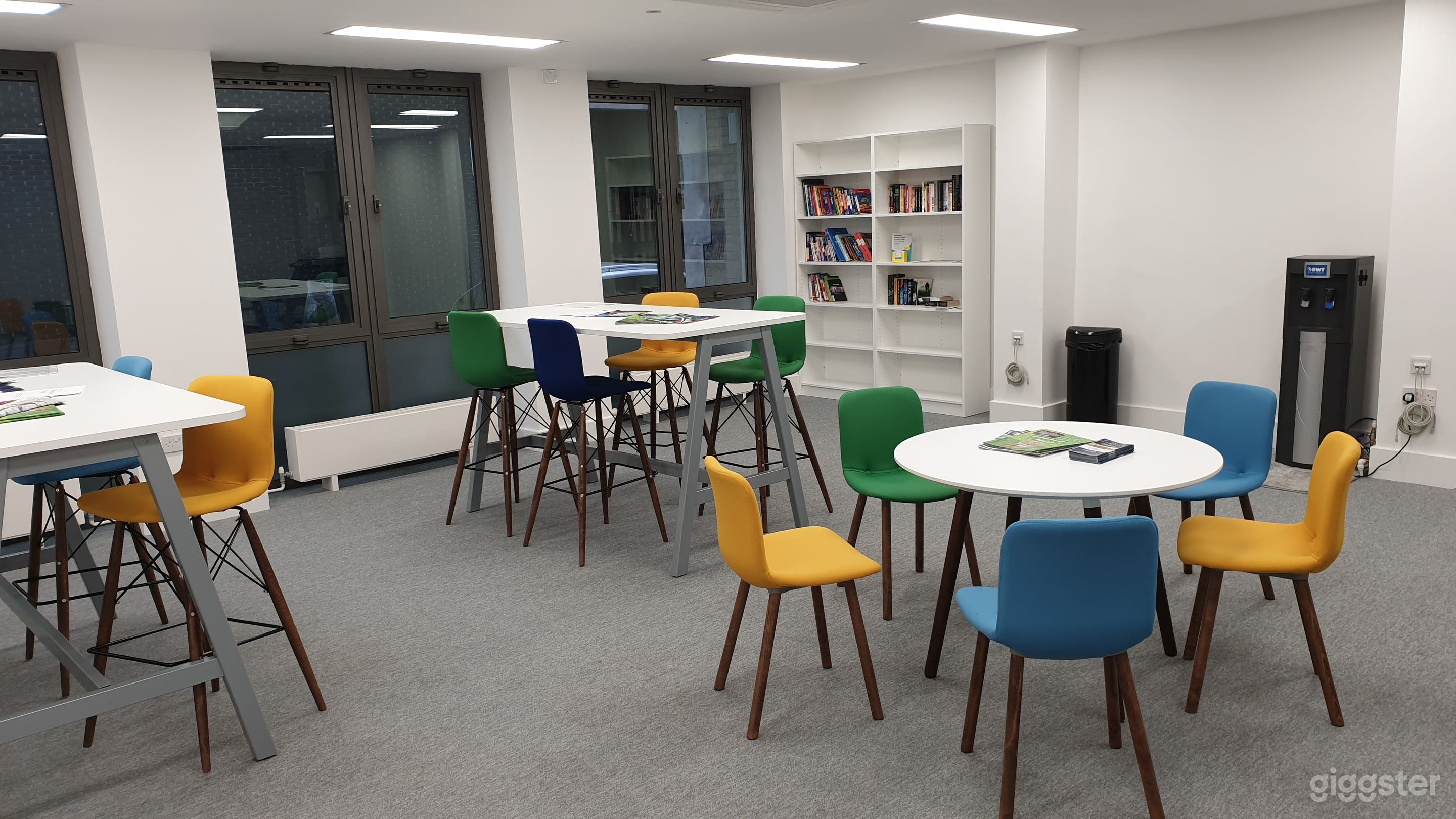 Pankhurst Room Photo 4