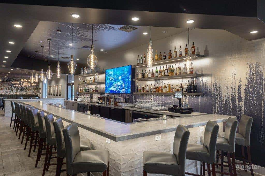 World-Class Restaurant + Bar in Palm Desert Photo 3