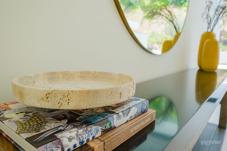  HILLCREST VILLA OPULENCE UNVEILED 