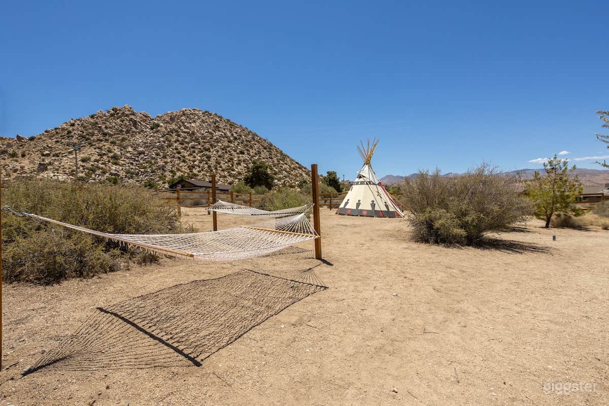 Ranch Compound on 2.5 acres in Pioneertown Photo 4