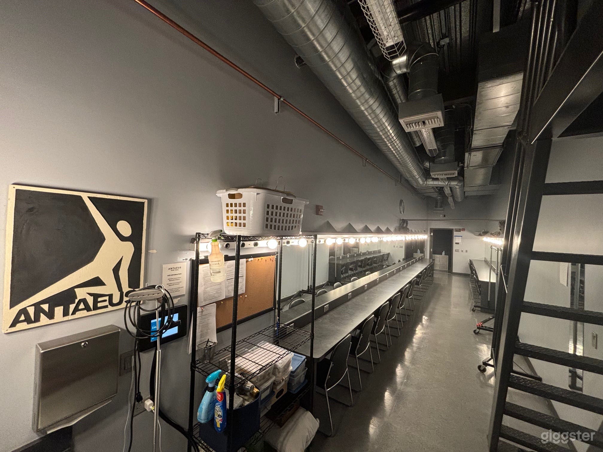 Dressing Room/HMU Area - Downtown Glendale Photo 2