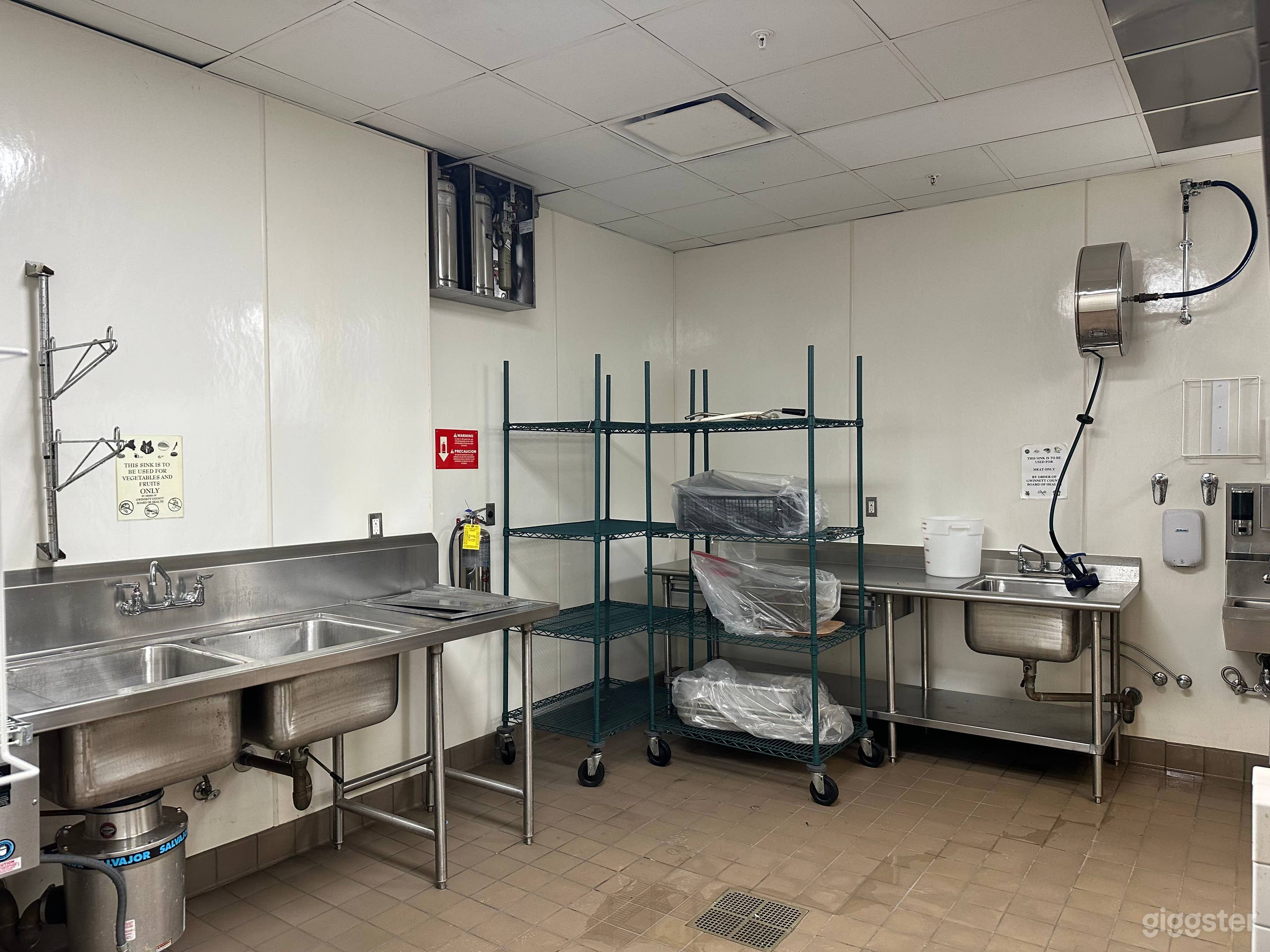 Production Kitchen Photo 2