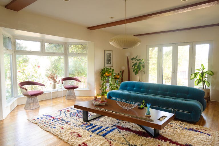  Spanisches & Mid-Century Haus 