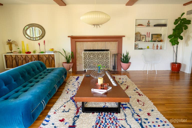  Spanisches & Mid-Century Haus 