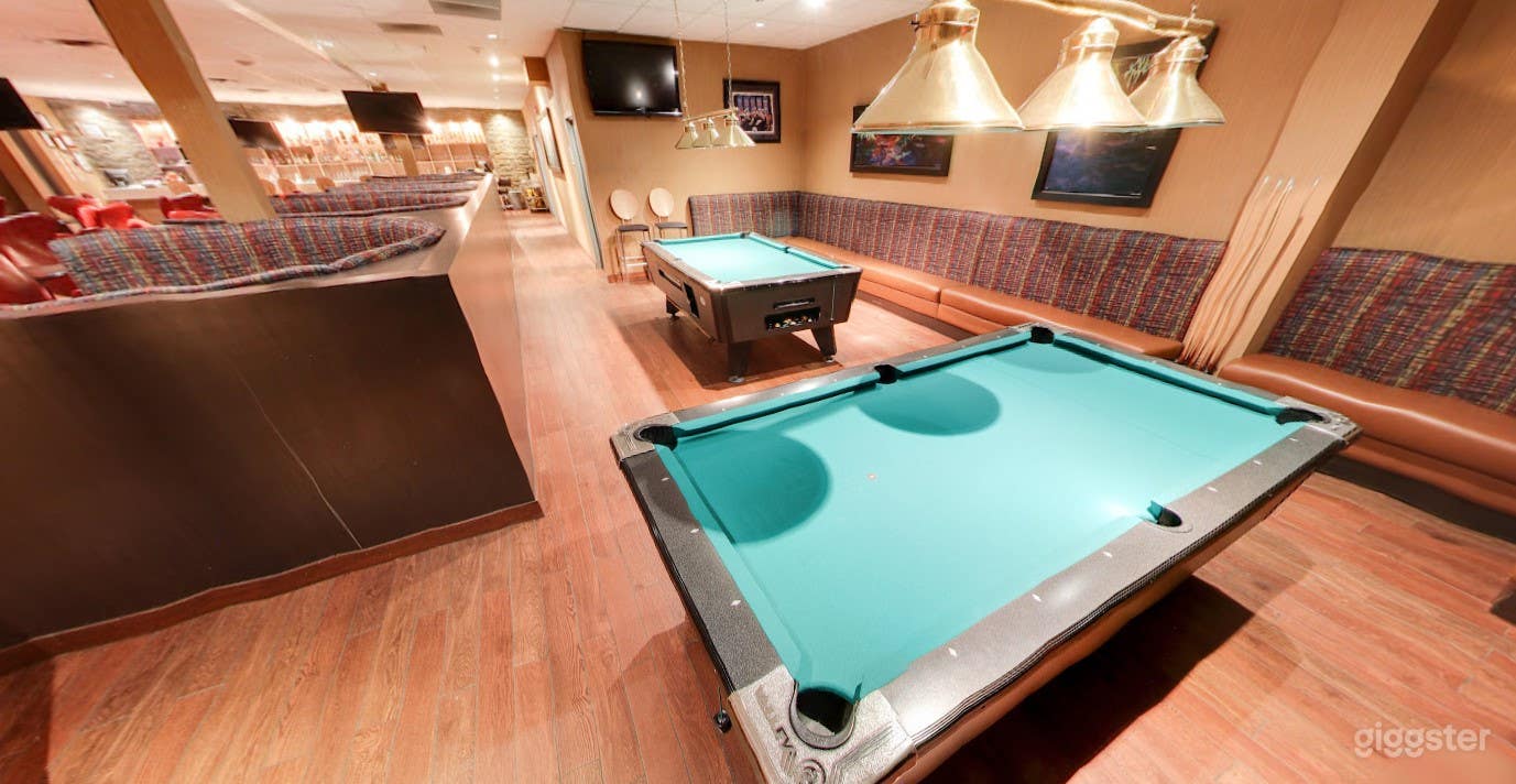 Cozy and Warm Restaurant Lounge in Edmonton Photo 4