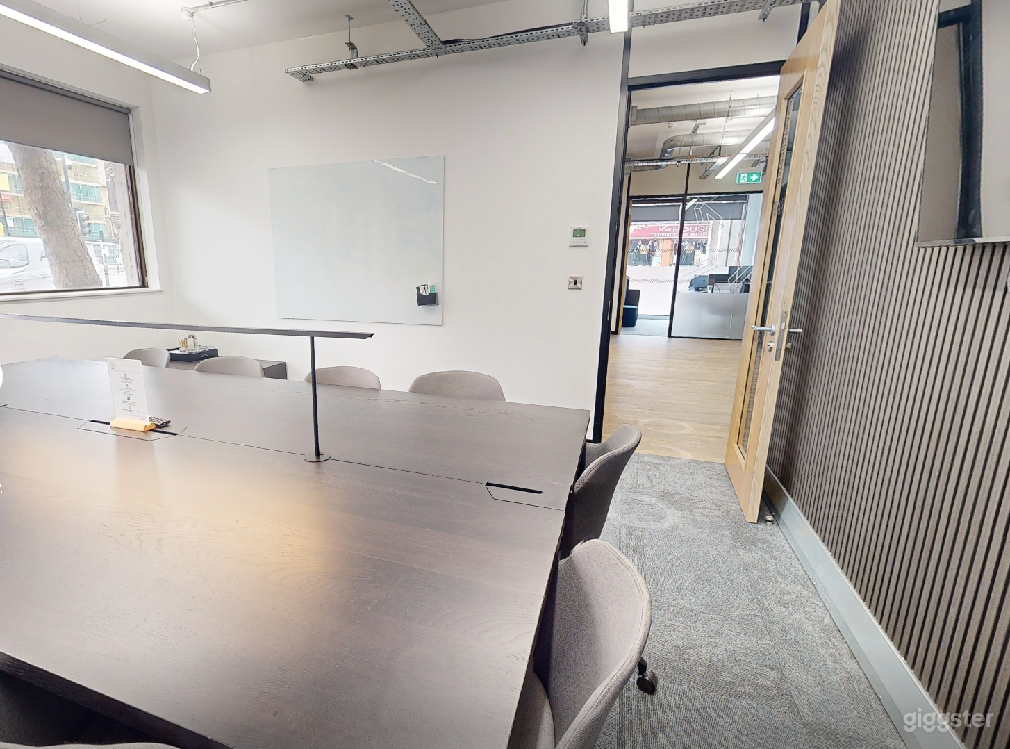 Grantchester Meeting Room for 12 Persons Photo 1