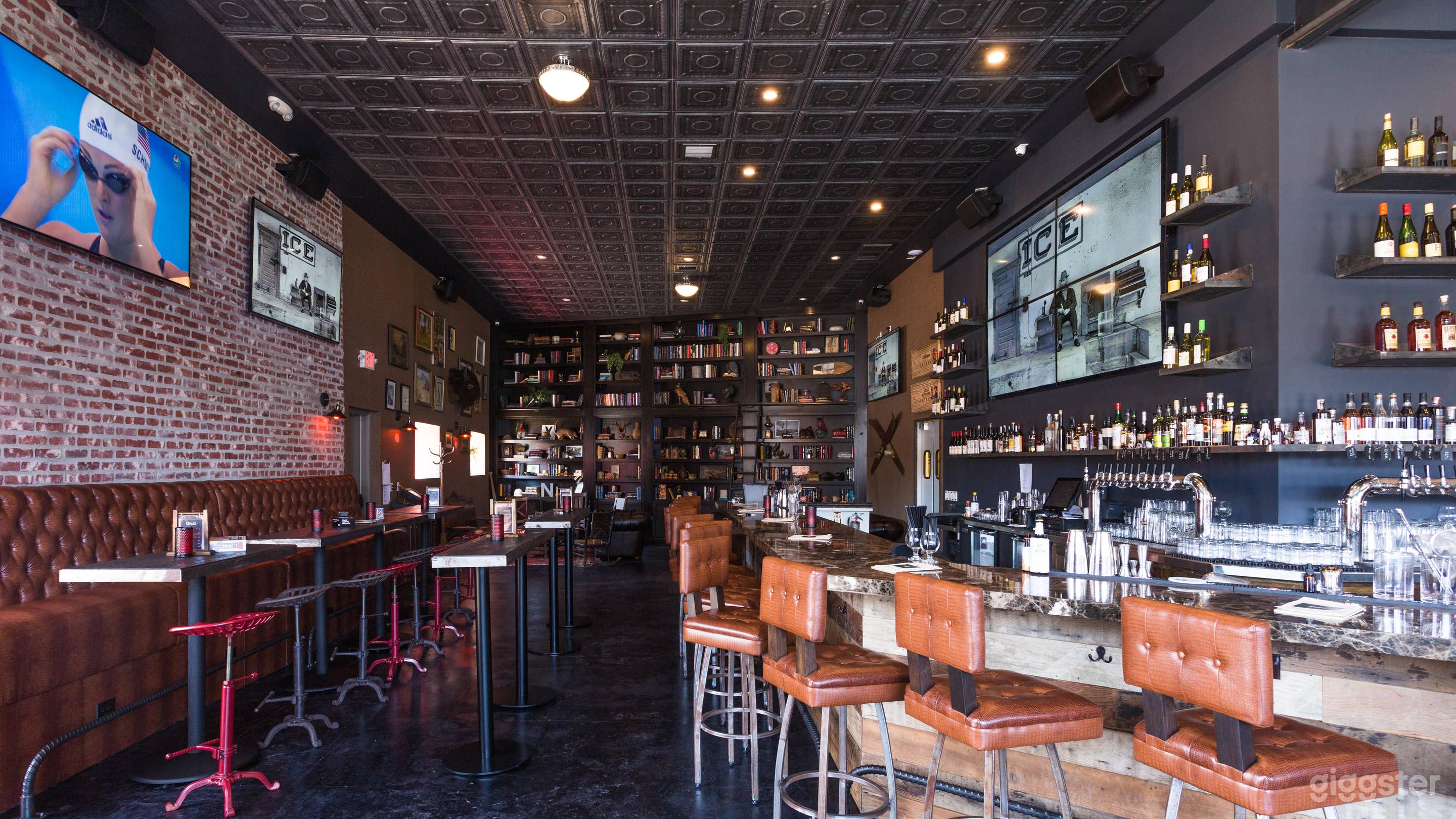 West LA Sports Bar &amp; Speakeasy Photo 2