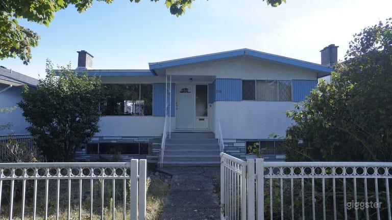  Vancouver Special – Casa Retro Original 