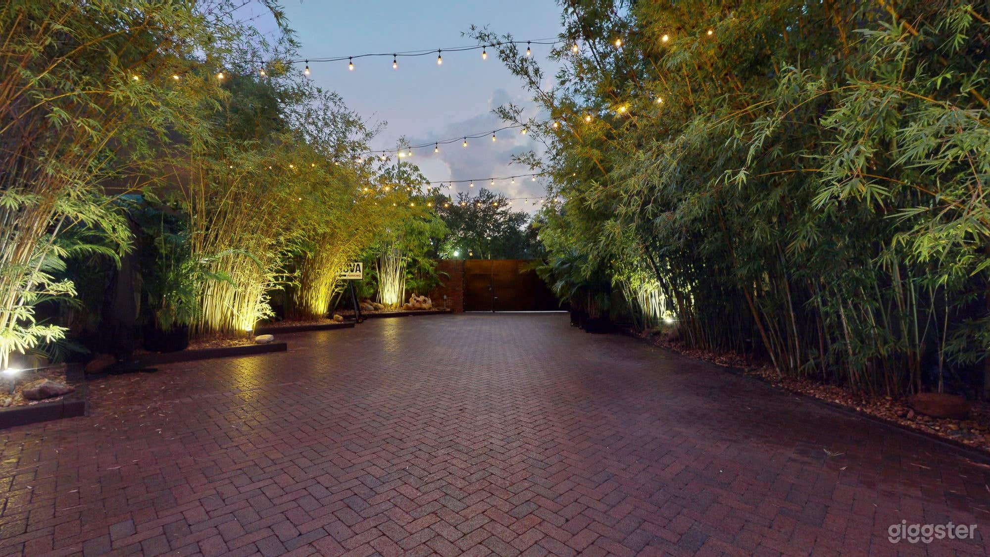 Historic 1920 Modernized Unique Event Space Downtown St Pete Photo 4