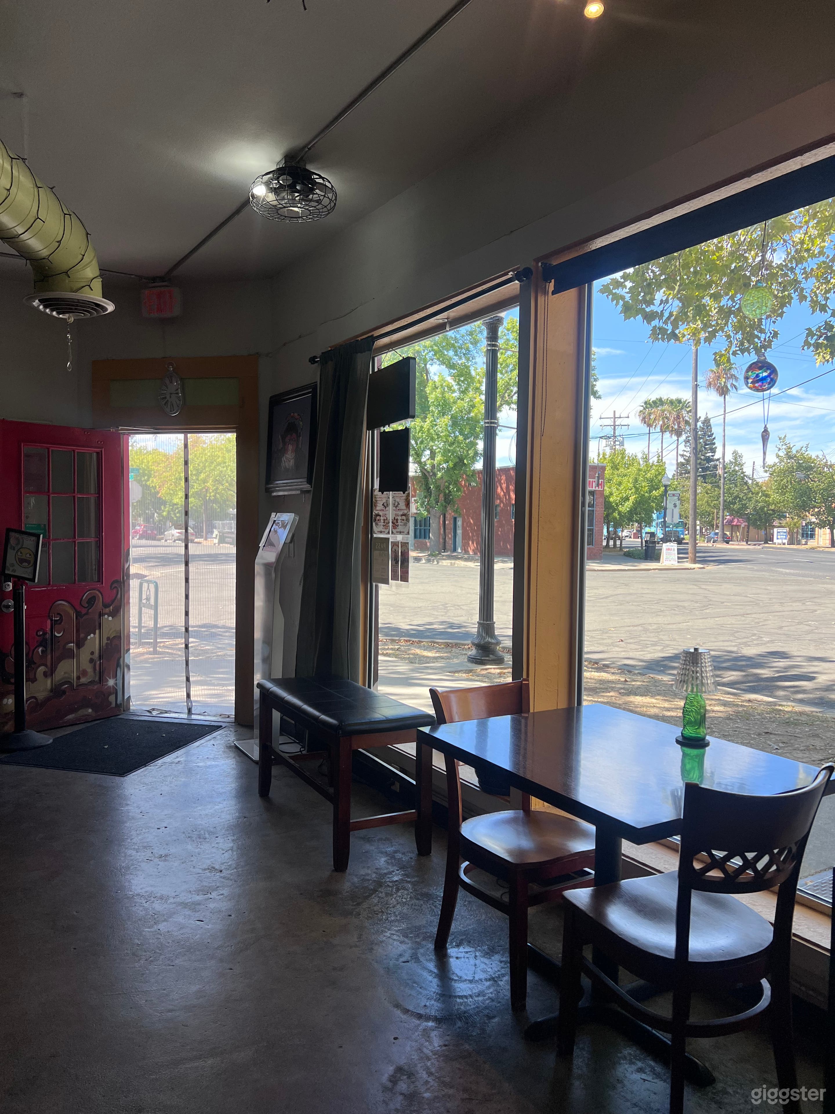 Eclectic Sacramento Tea Café for Film, Photo & Content Photo 4