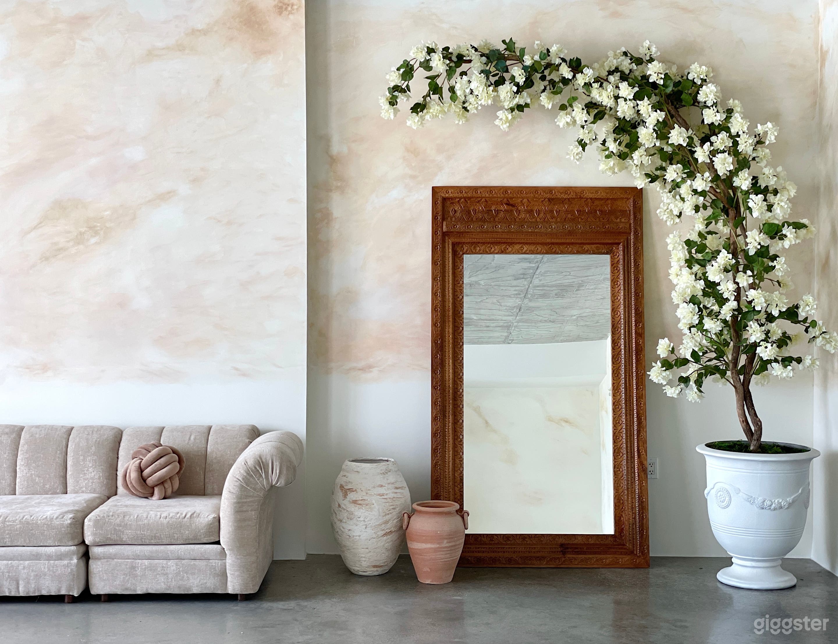 Wynwood Creative Salm Loft Studio | Daylight Photo 3