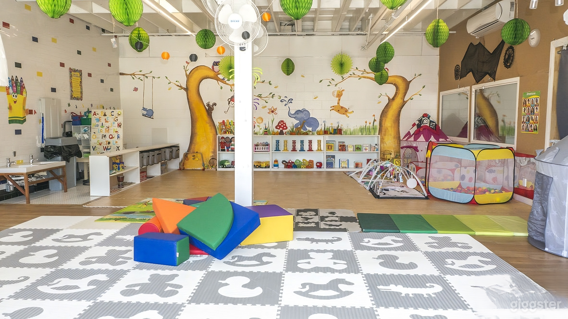 Preschool Space for Rent (Full Buy Out) Photo 3