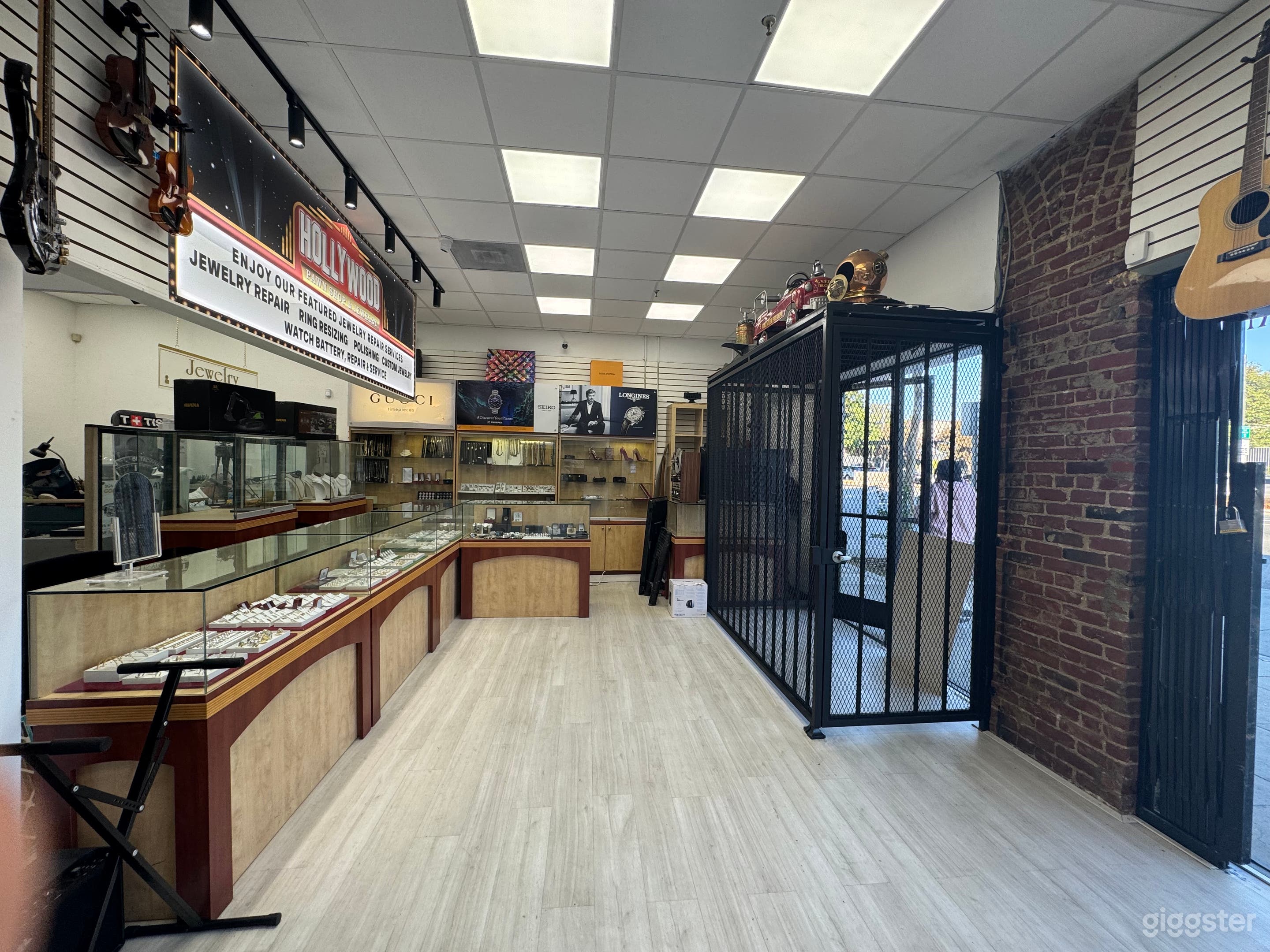 One of a kind Pawn Shop for filming  Photo 1