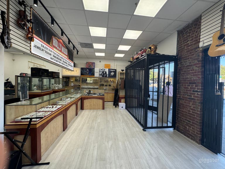  Boutique de prêt sur gages unique pour tournages 