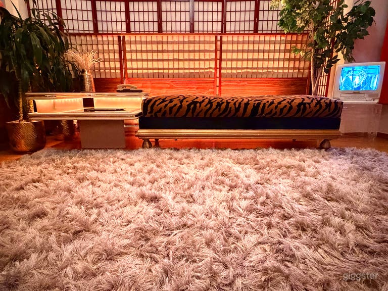  Retro Glamour Loft with Electric Vintage Vignettes 