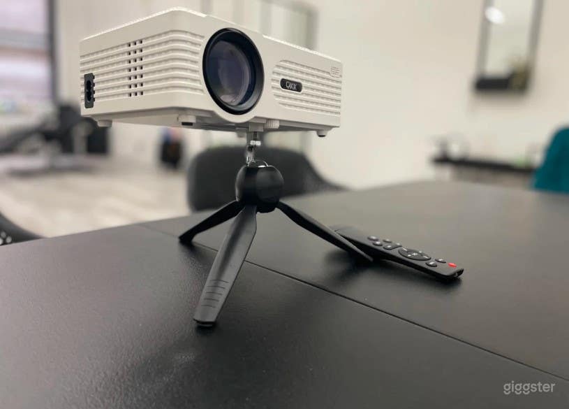 Studio Available for Shoots and Classes Photo 2