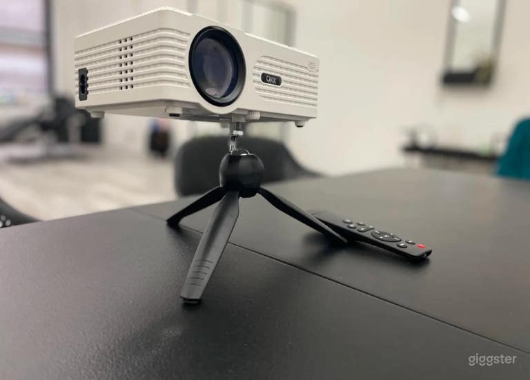  Studio Available for Shoots and Classes 