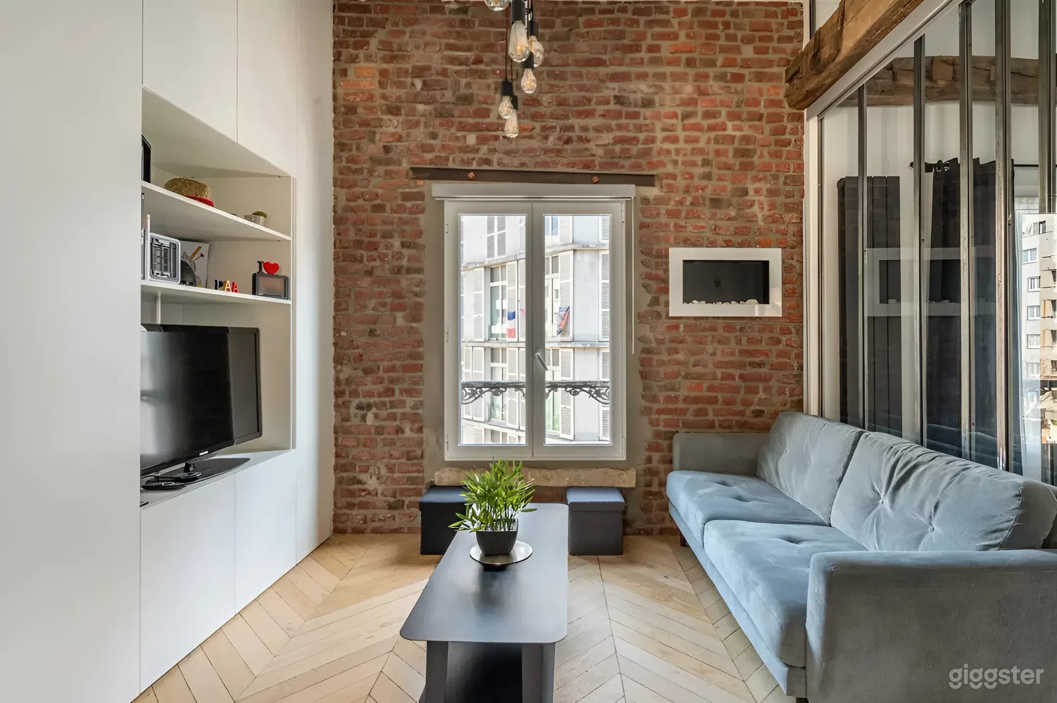 Photo de Appartement Loft Lumineux 6 Charmant avec Briques Apparentes e0 Paris 4