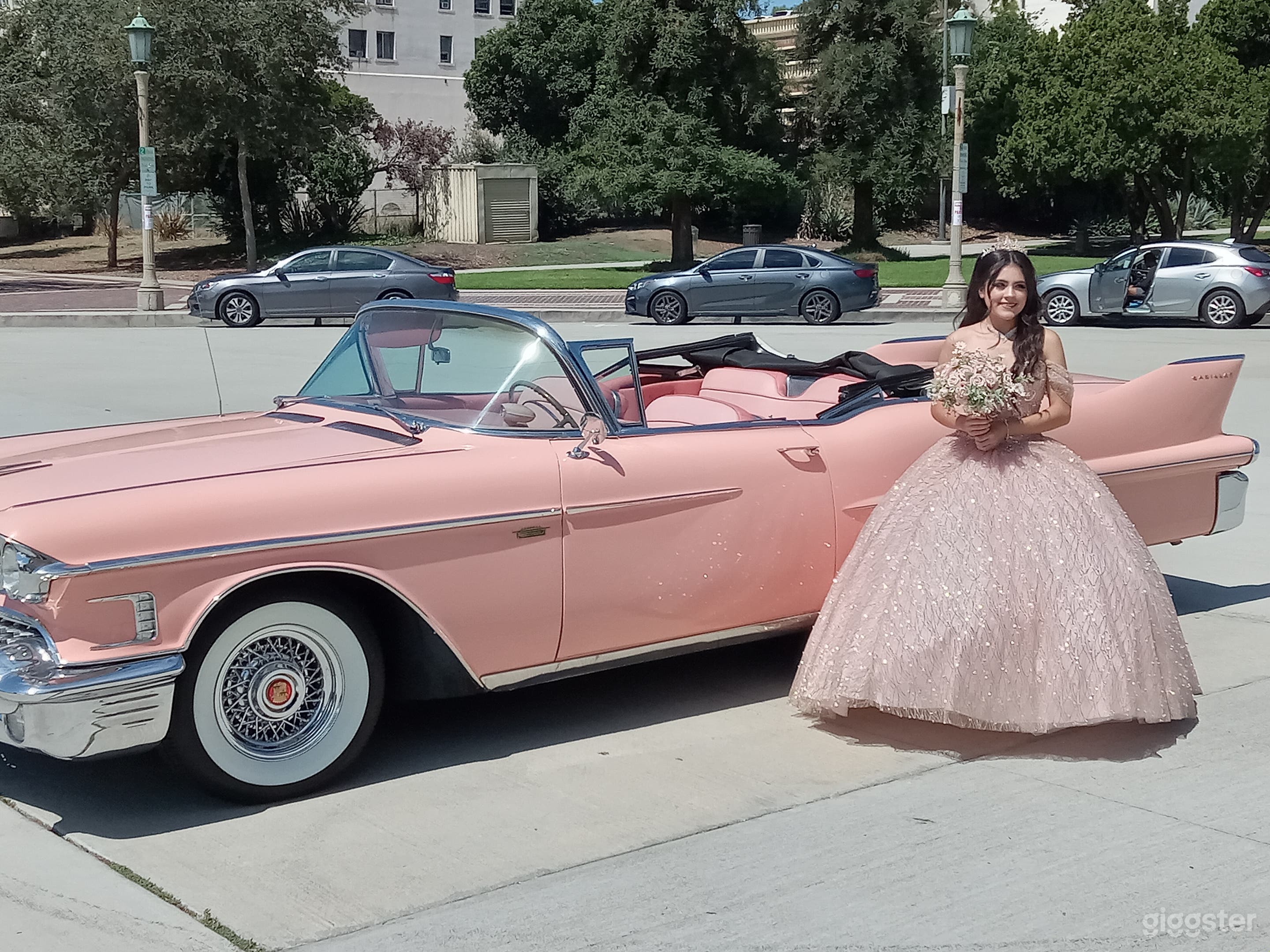 #76,106 Barbie Classic Pink Cadillac Convertible  Photo 2