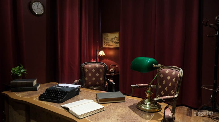  Vintage 1930s Inspired Library Room & Office 