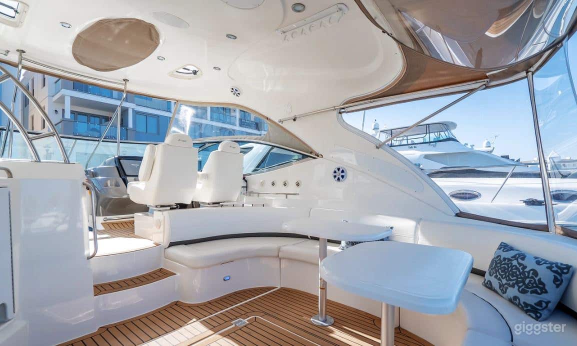 55 ft Cruisers Yacht  Photo 2