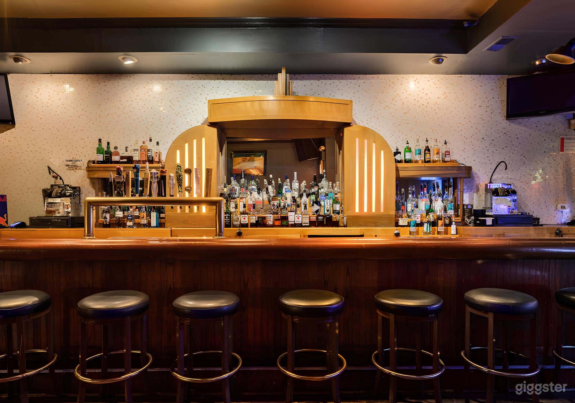 Subterranean Intimate Lounge Photo 2