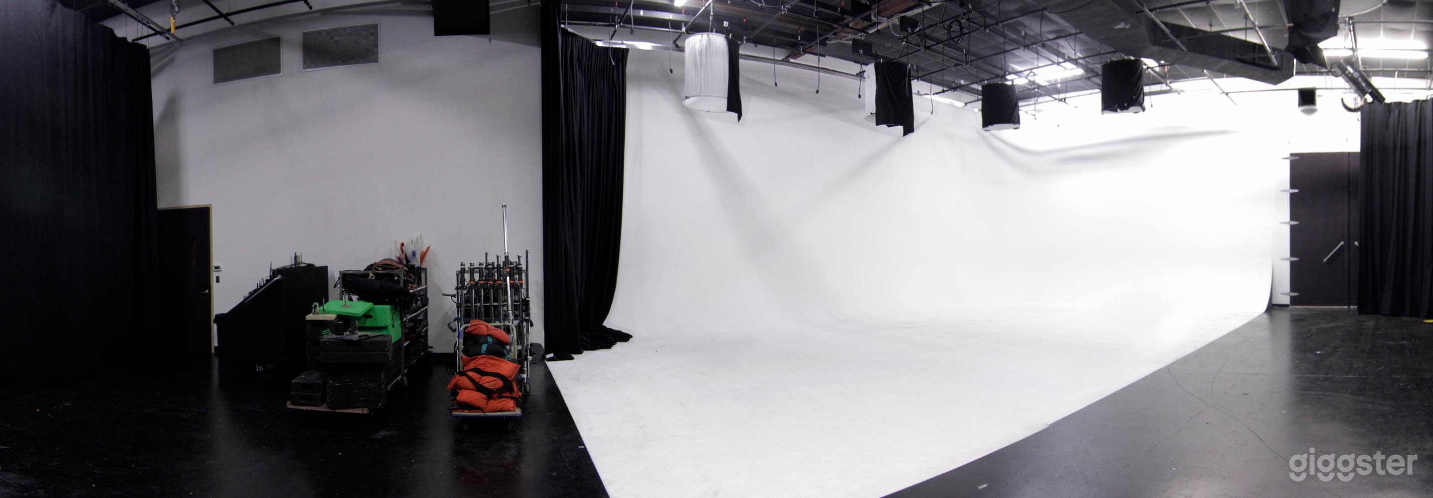 Studio A- Nashville Film Studio Photo 1