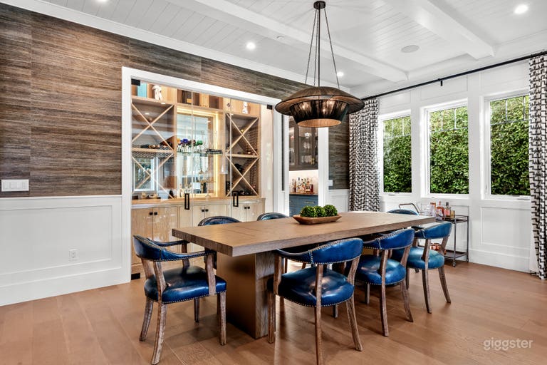  CRISP CONTRAST CALIFORNIA COOL DESIGNER ESTATE 