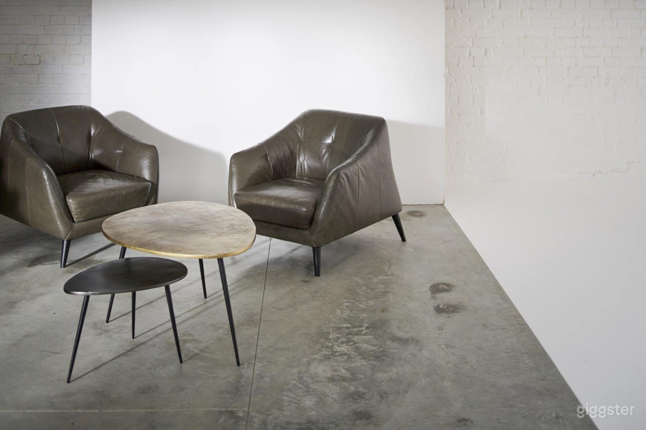 Modern Studio 3  Photo 3