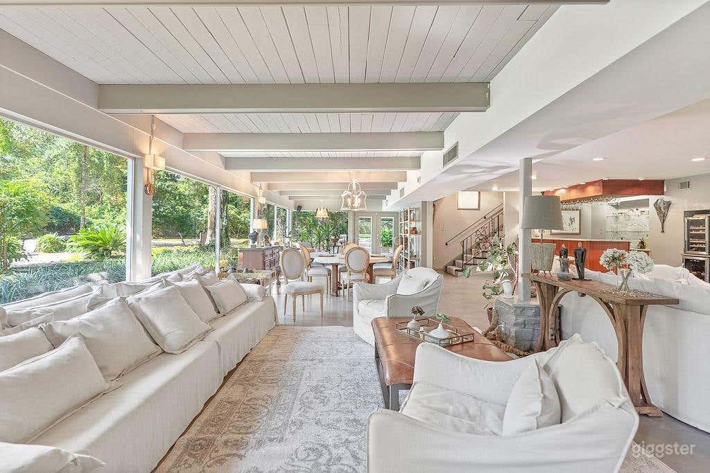 Entertainer's Dream Mins from Downtown Covington! Photo 4