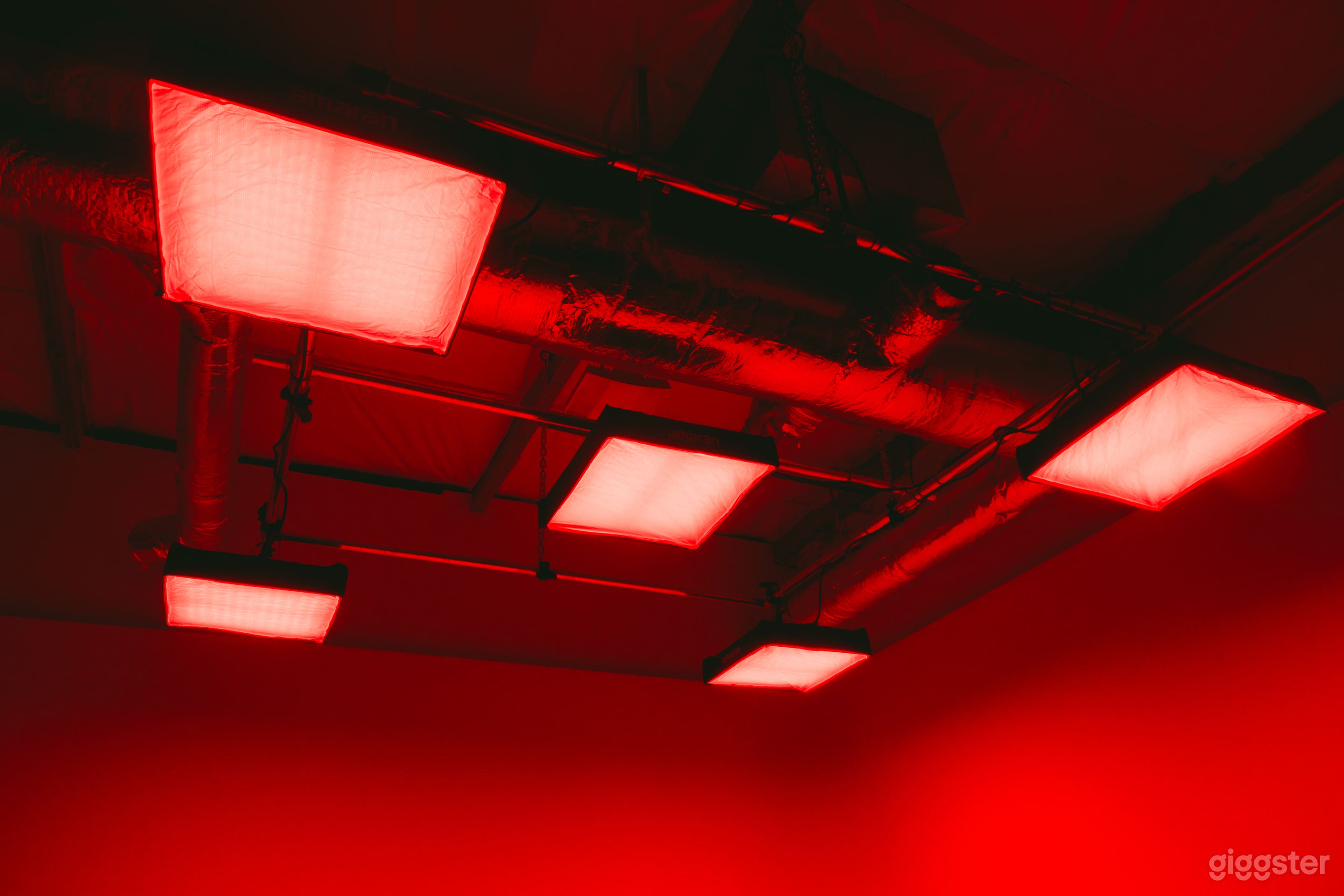 Fully RGB LED White Cyclorama &amp; Production Studio Photo 2