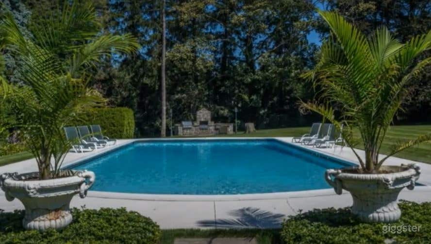 Gated Estate's Olympic Sized Pool Photo 2