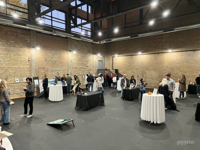  Loft industrial urbano con ladrillo expuesto en el Northside de Chicago 