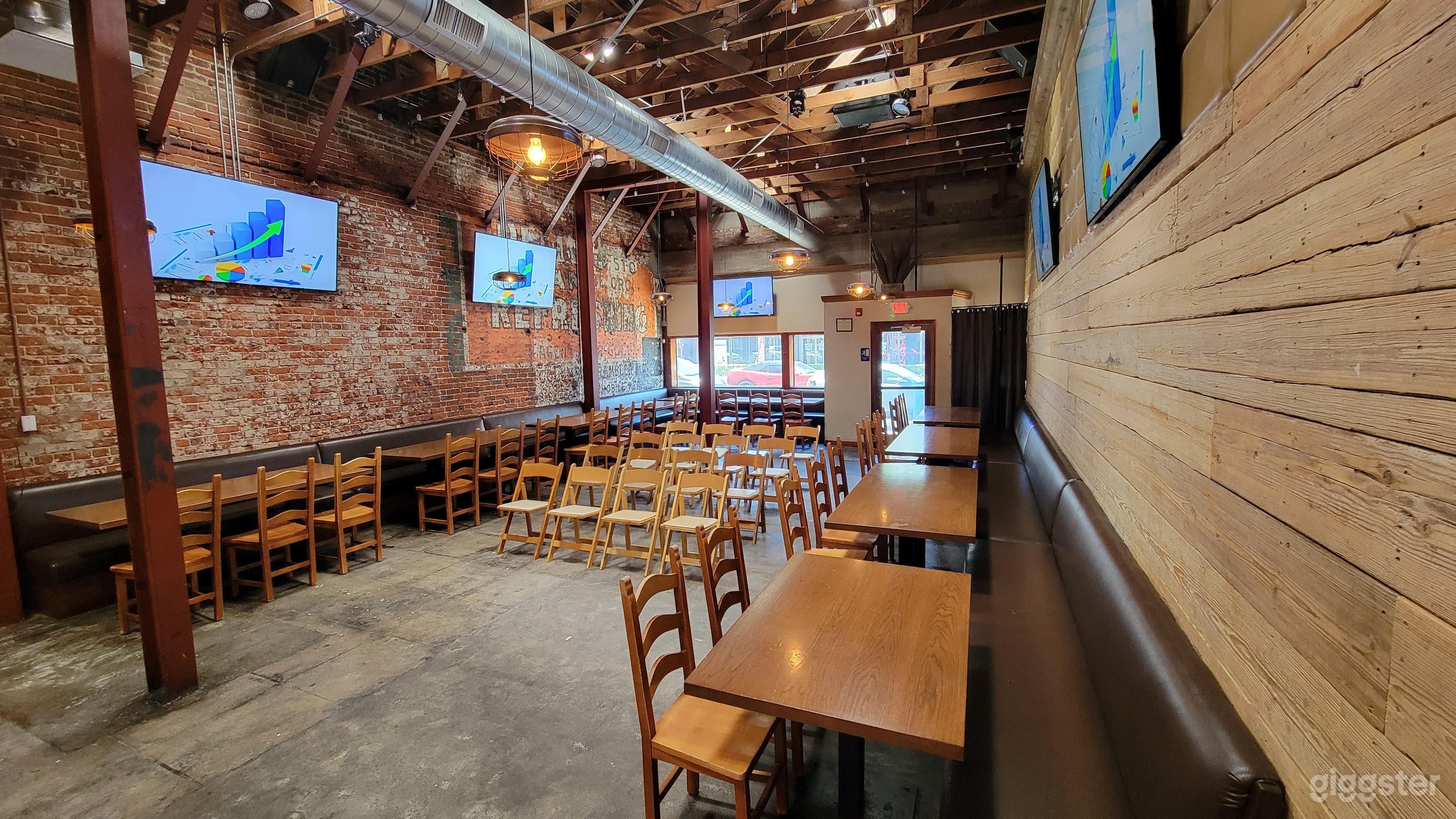 Rustic Space in Historic Downtown Photo 2