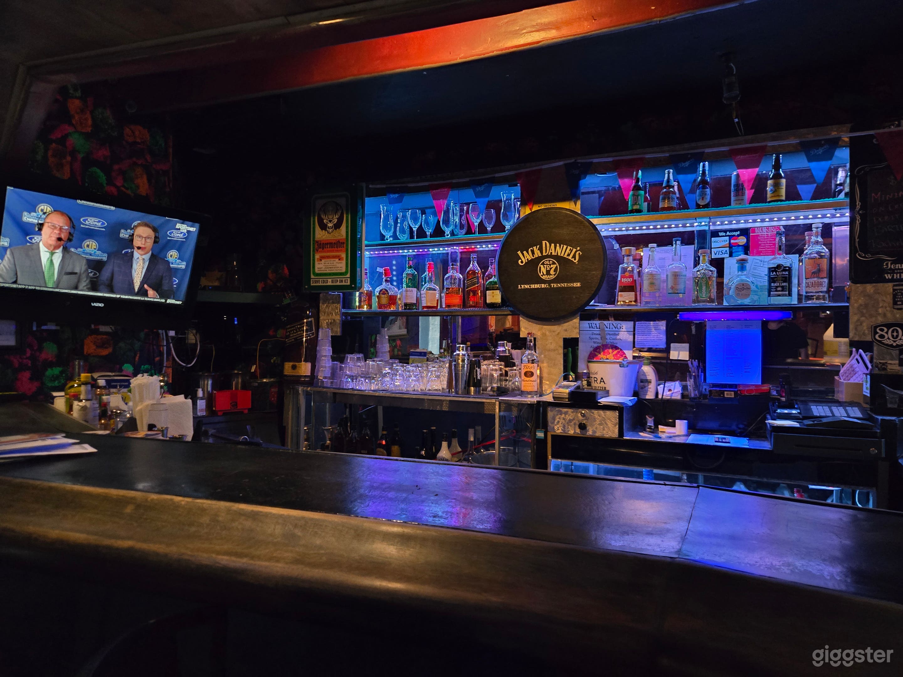 Pool Table and Dive Dream Photo 2