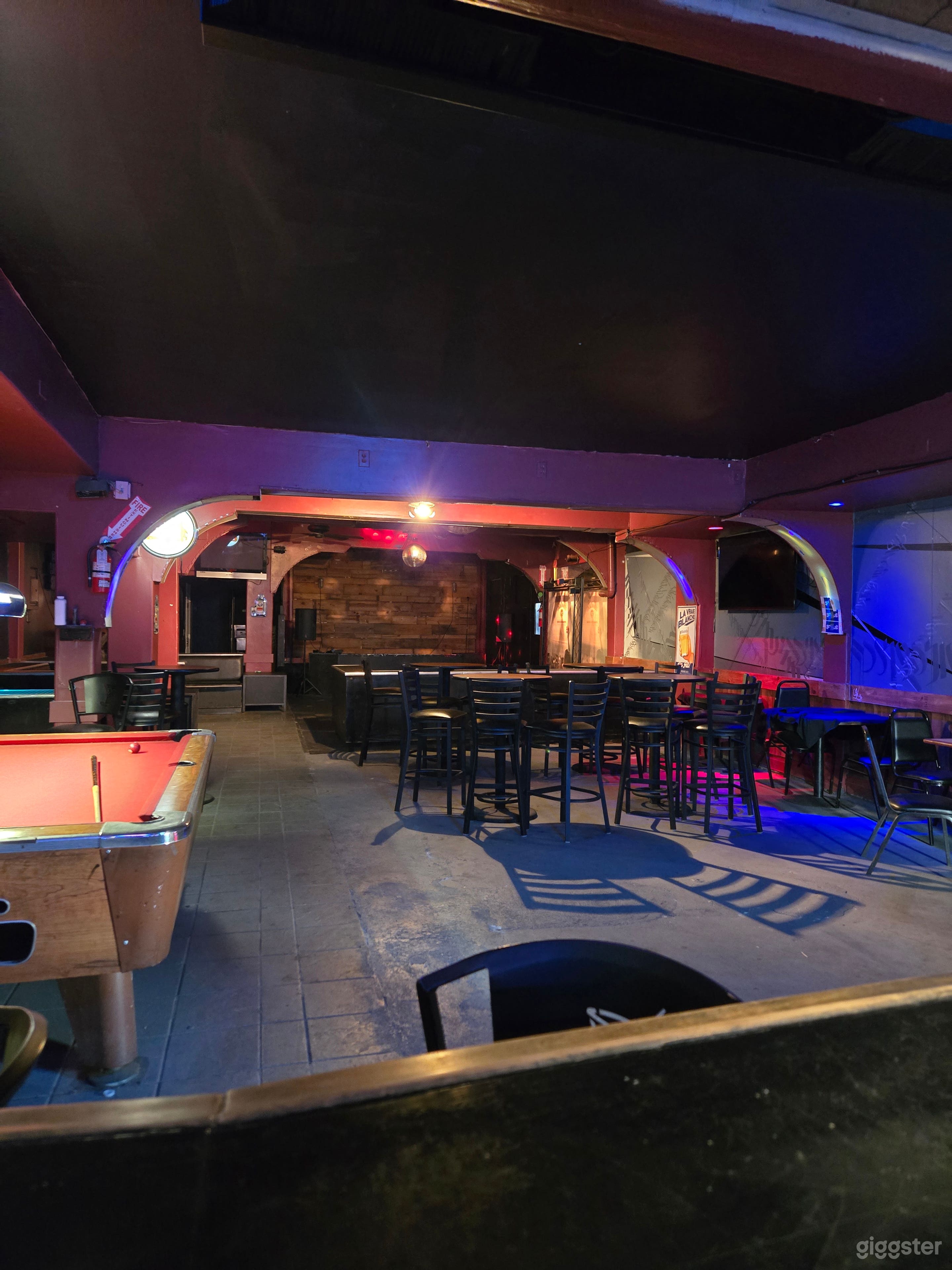 Pool Table and Dive Dream Photo 1