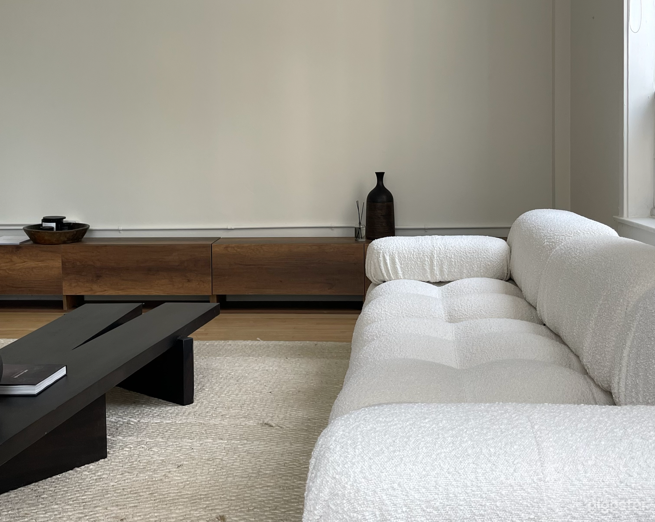 Bright Modern Lifestyle Loft Studio Photo 3